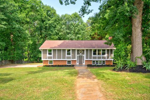 Homes For Sale - 4727 Worden Drive<br/> Spartanburg, SC 29301