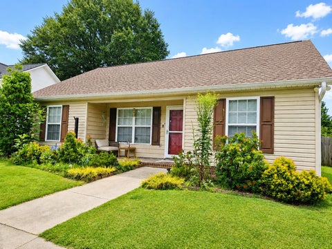 Homes For Sale - 345 Bishop Hicks Court<br/> Inman, SC 29349