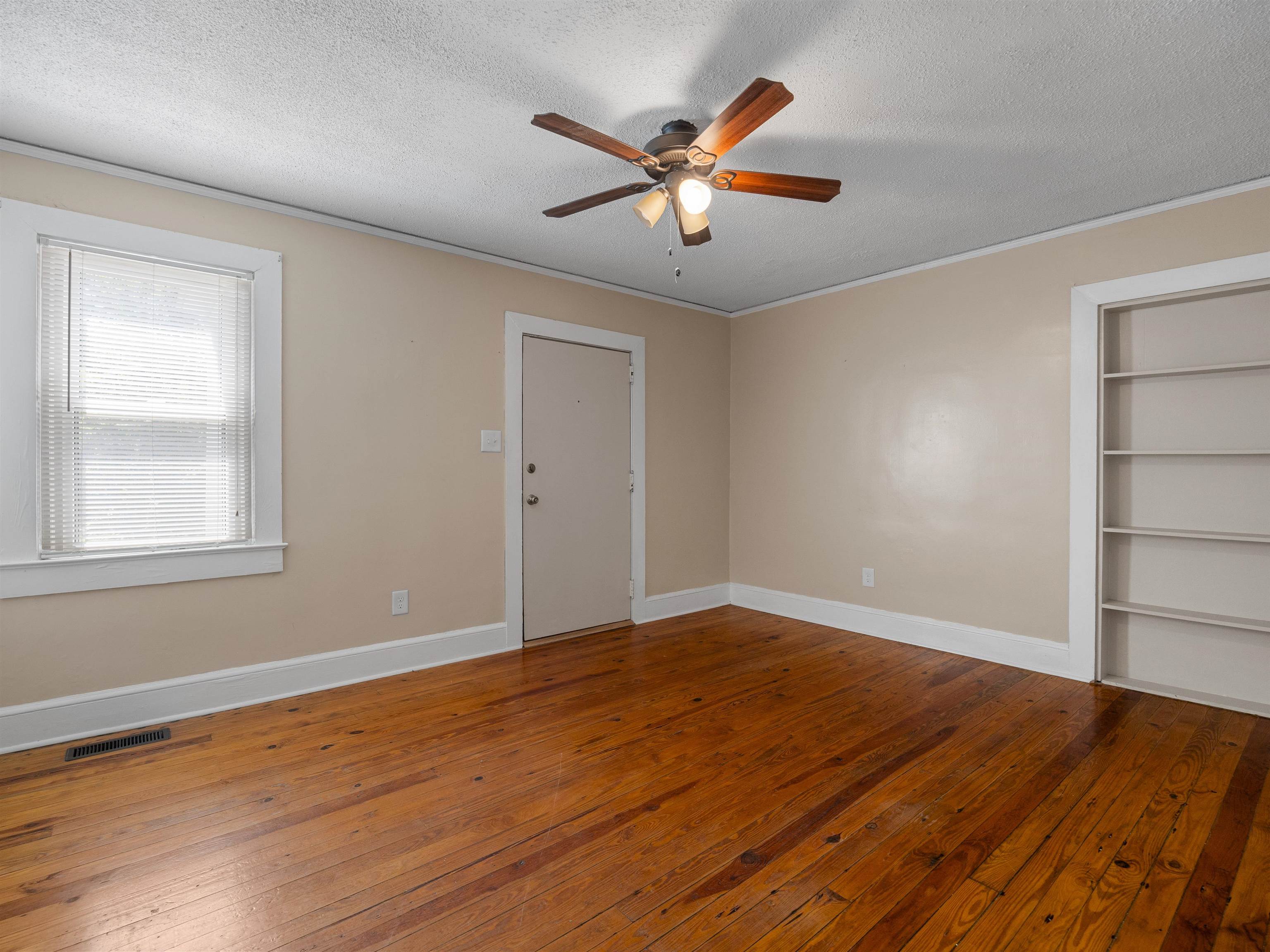 2444 W Croft Circle, Spartanburg, South Carolina image 3