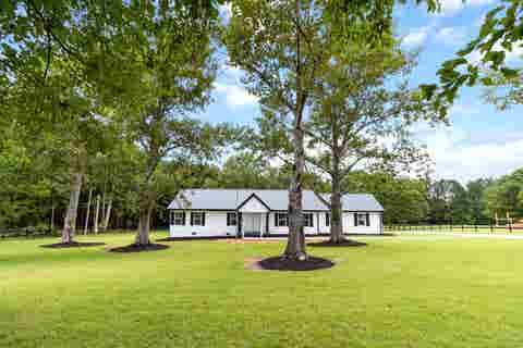 Homes For Sale - 1620 Bishop Road<br/> Inman, SC 29349