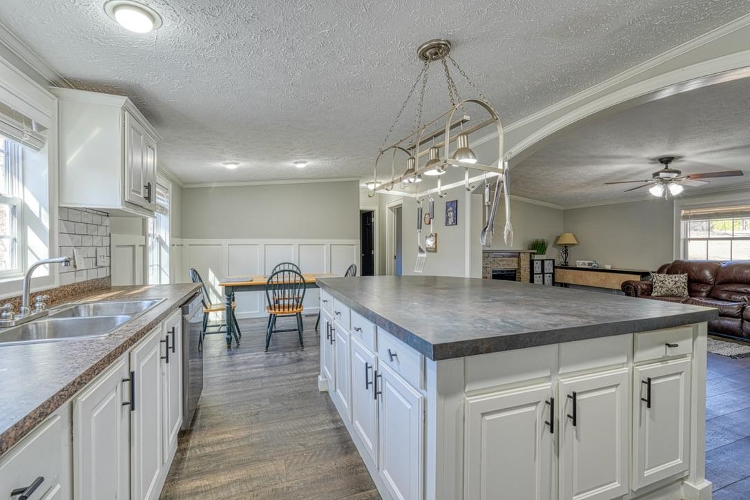 615 Ranch Road, Laurens, South Carolina image 8