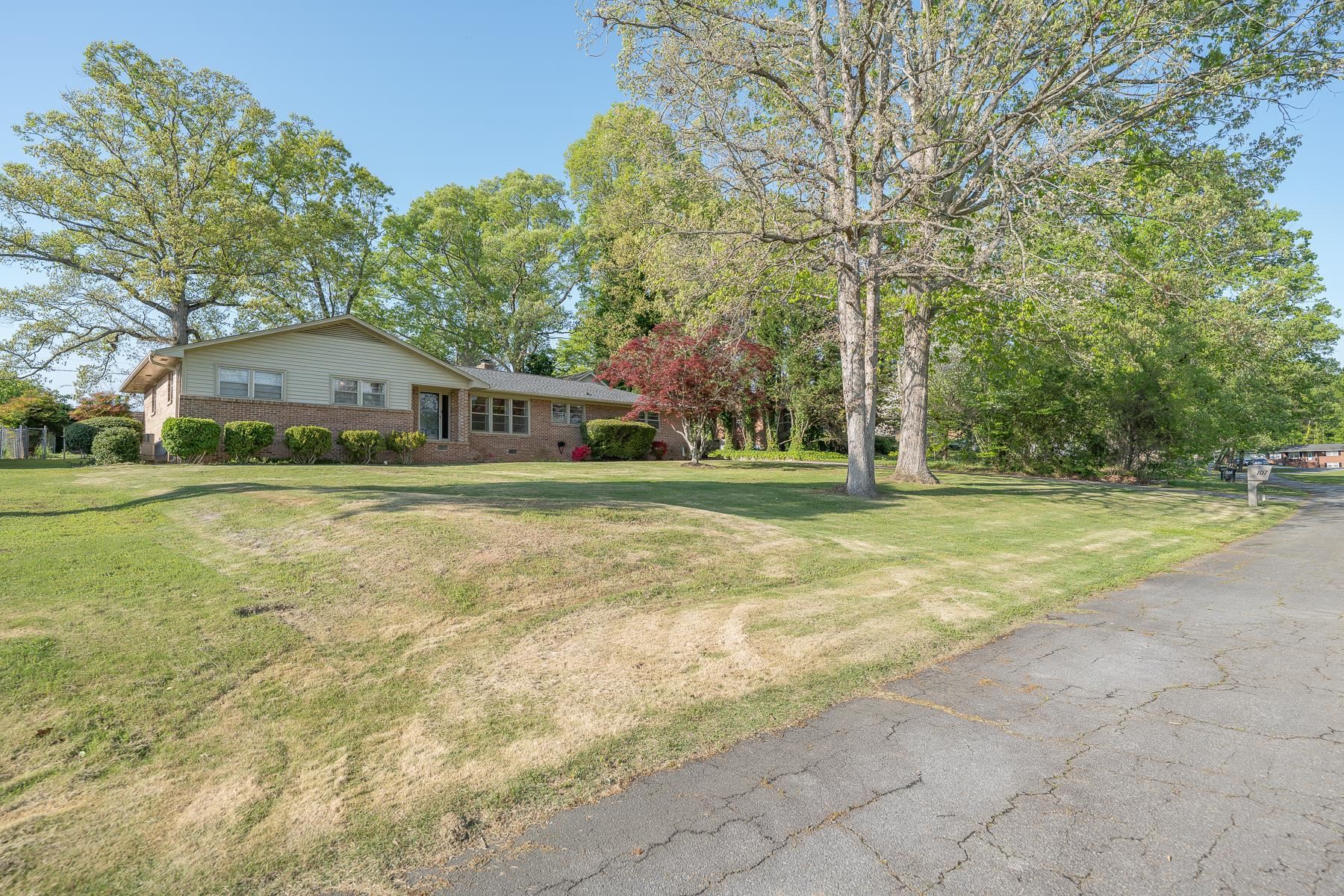 107 Lullwater Parkway, Anderson, South Carolina image 2