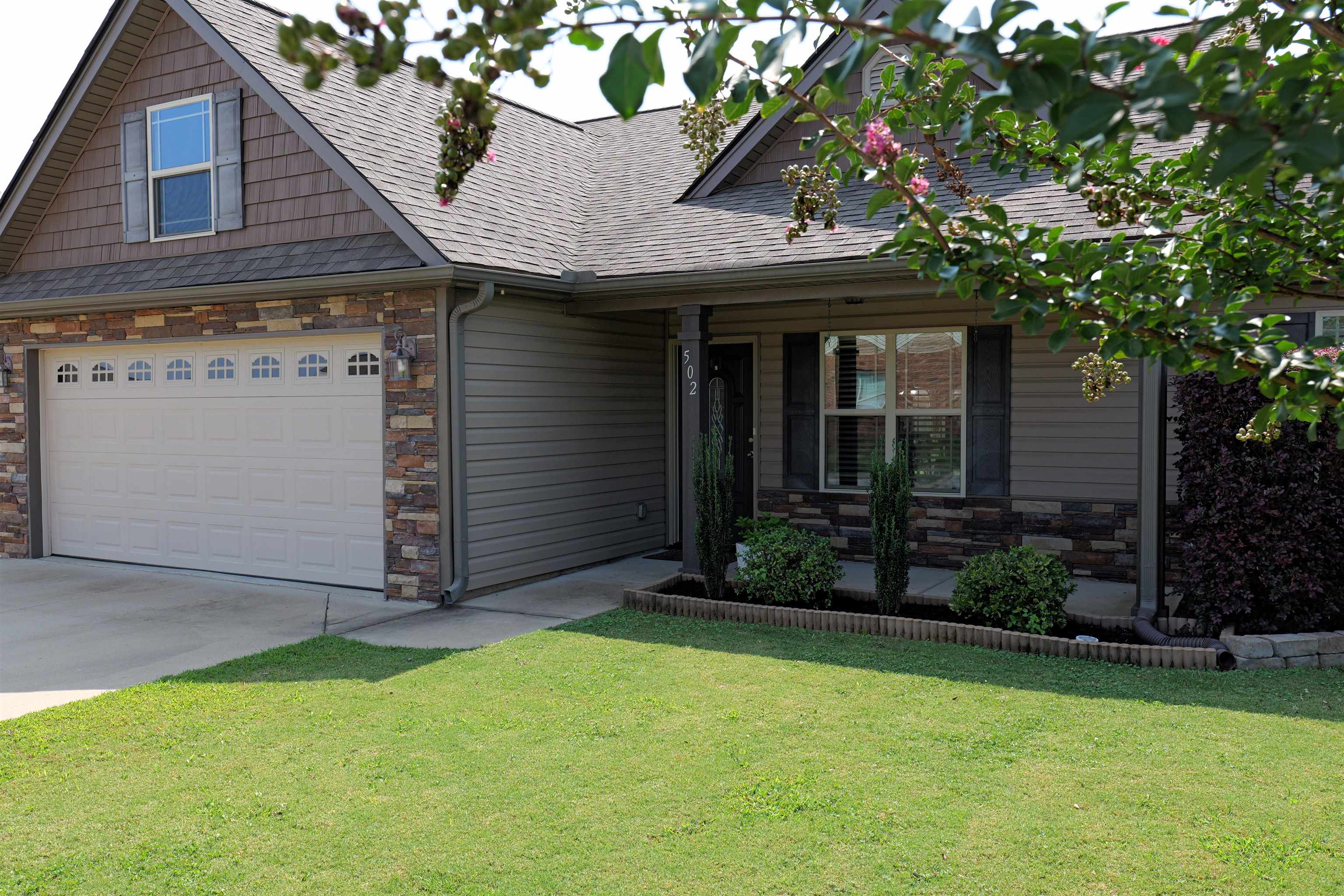502 E Heatherstone Lane, Roebuck, South Carolina image 2