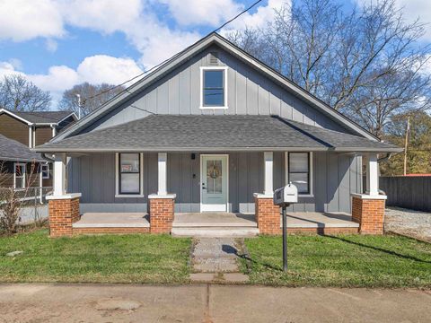 Homes For Sale - 102 Judson Road<br/> Greenville, SC 29611