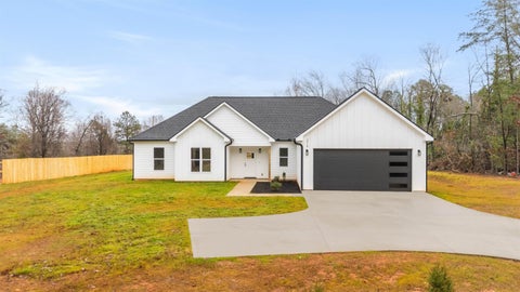 Homes For Sale - 4018 Chesnee Hwy<br/> CHESNEE, SC 29323