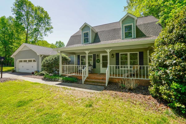 102 HICKORY HOLLOW DR, INMAN, SC 29349 - Image 5216b82682fbc2b9fefa1484db062192/1075554329