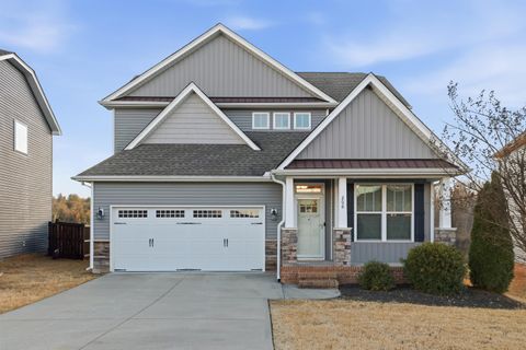 Homes For Sale - 206 Clear Court<br/> Taylors, SC 29687