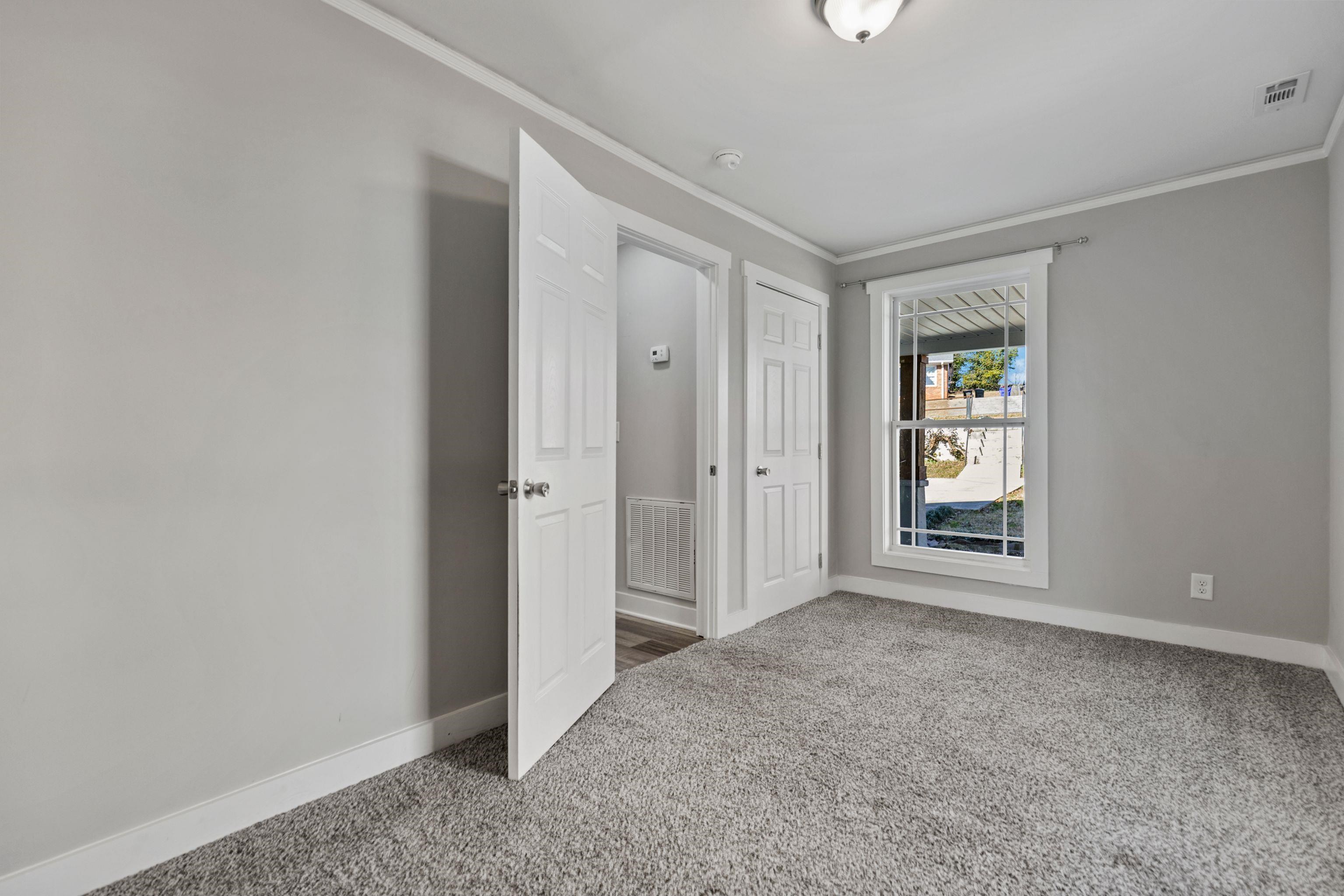 562 Lowndes Hill Road, Greenville, South Carolina image 17