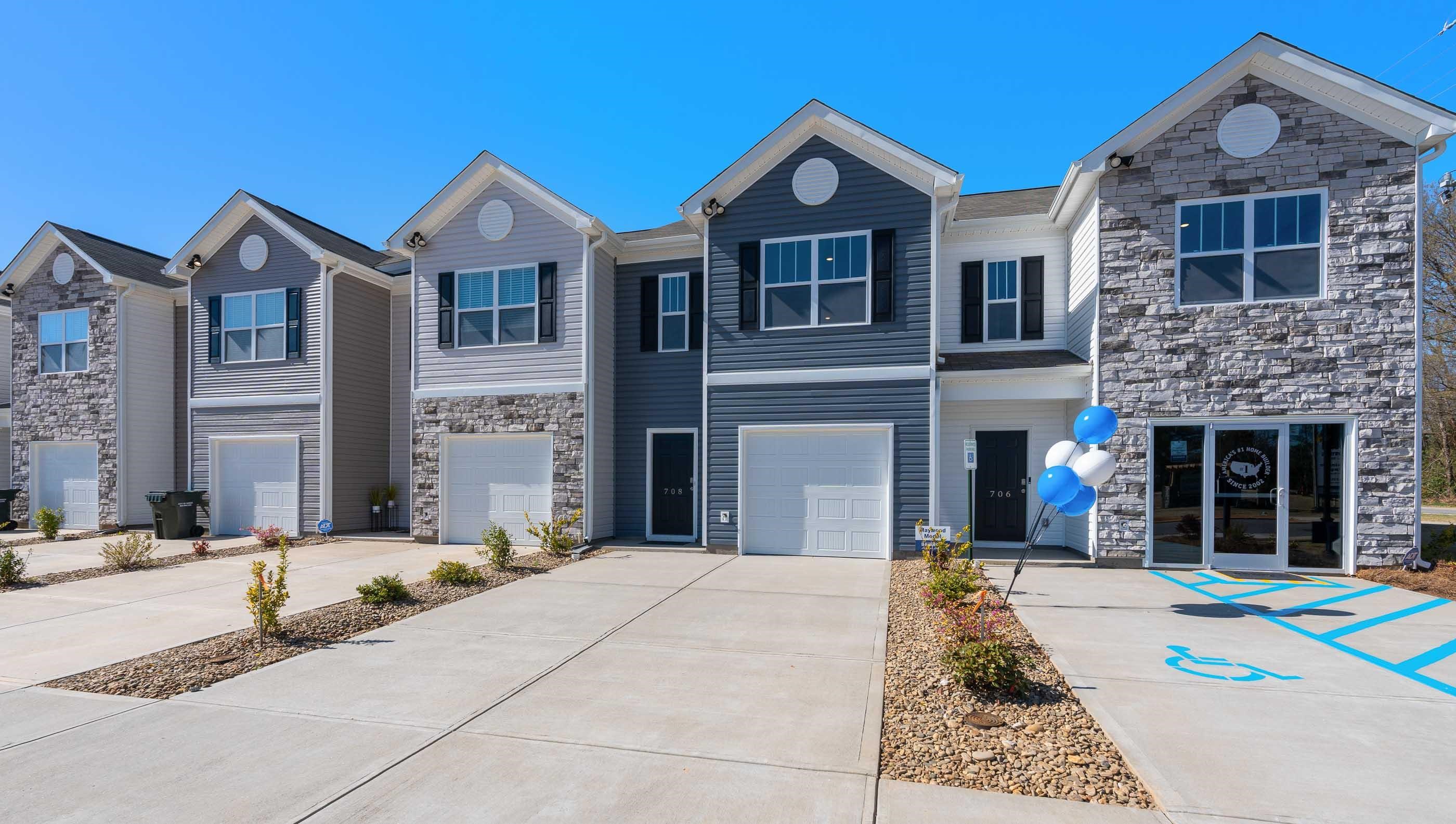 708 Embark Circle, Greer, South Carolina image 3