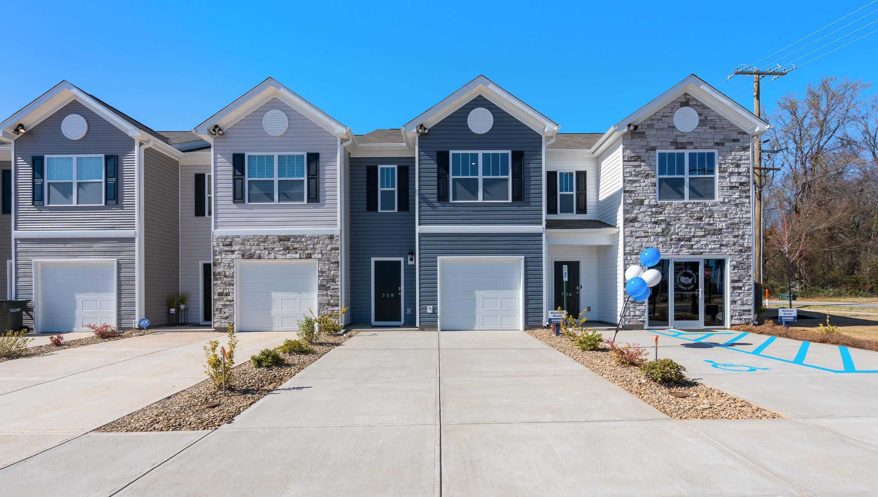 708 Embark Circle, Greer, South Carolina image 2