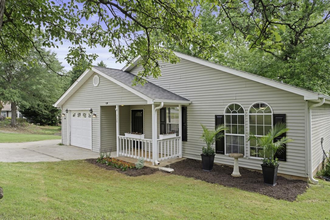 338 E Celestial Drive, Greer, South Carolina image 2