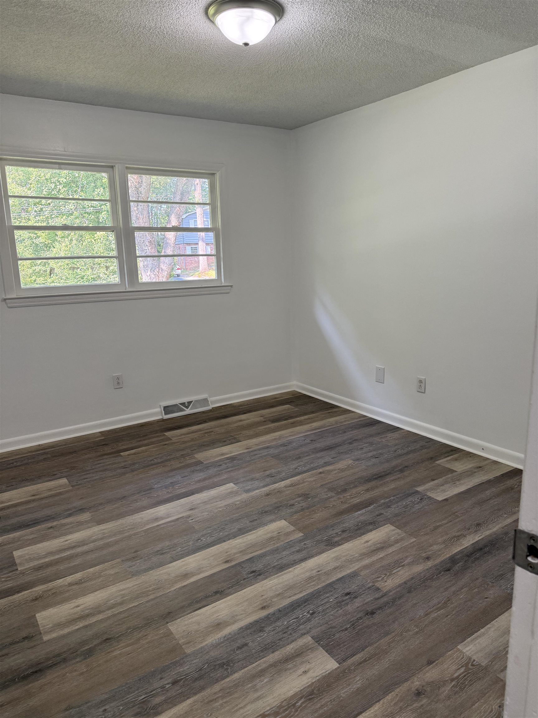 213 Loring Street, spartanburg, South Carolina image 13