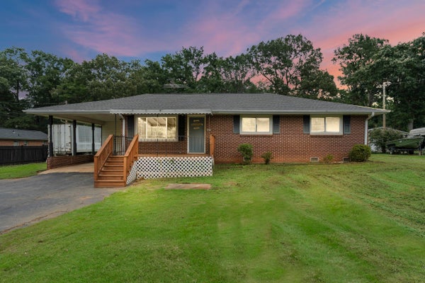 214 CRAWFORD CIR, SPARTANBURG, SC 29301 - Image 564a7e15e5d73c8a87947cf237ee3f6e/1114298372