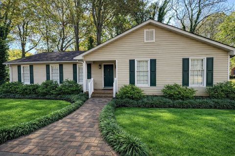 Homes For Sale - 205 Westminster Drive<br/> Spartanburg, SC 29302
