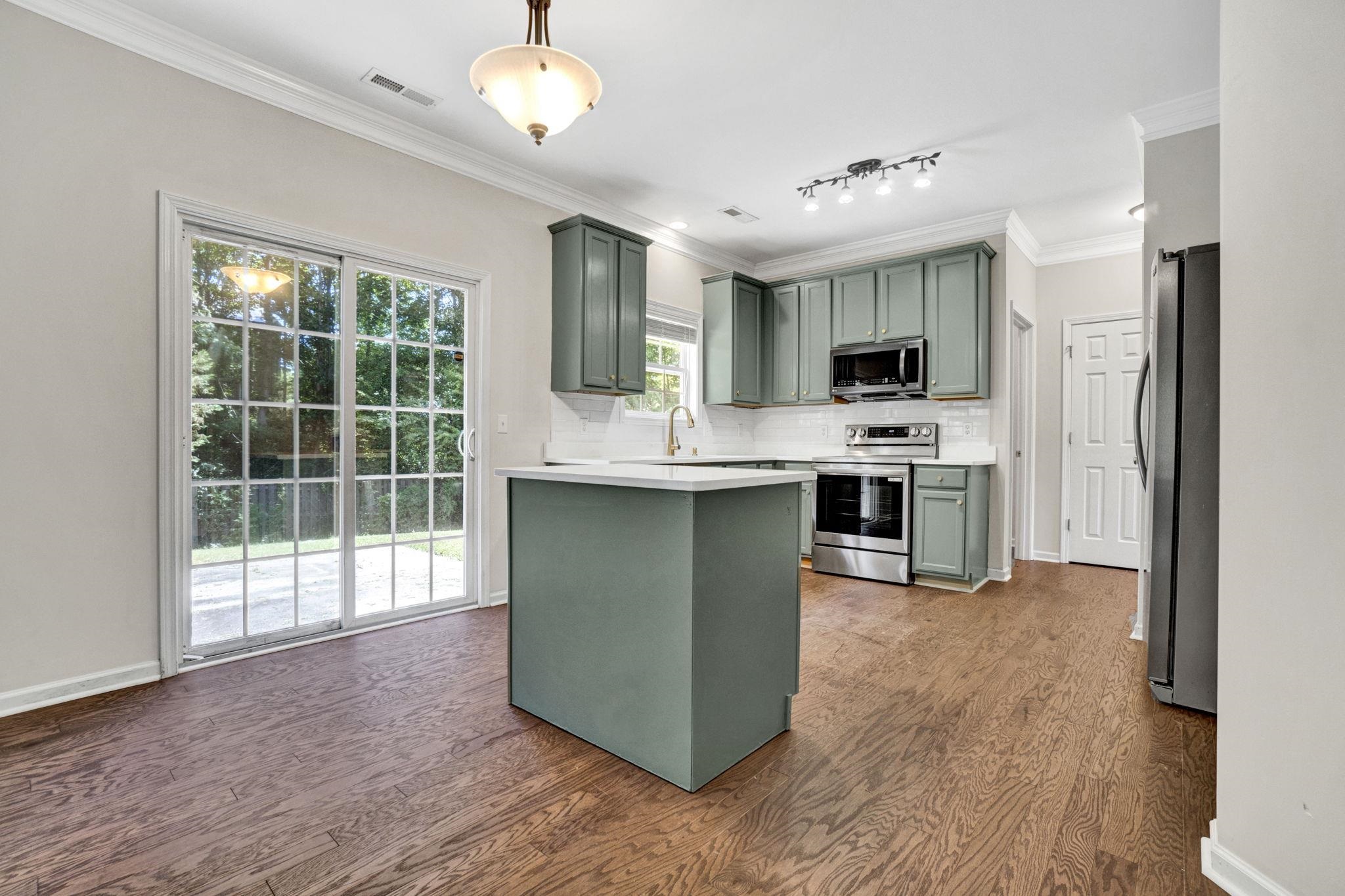 905 Morning Mist Lane, Simpsonville, South Carolina image 6