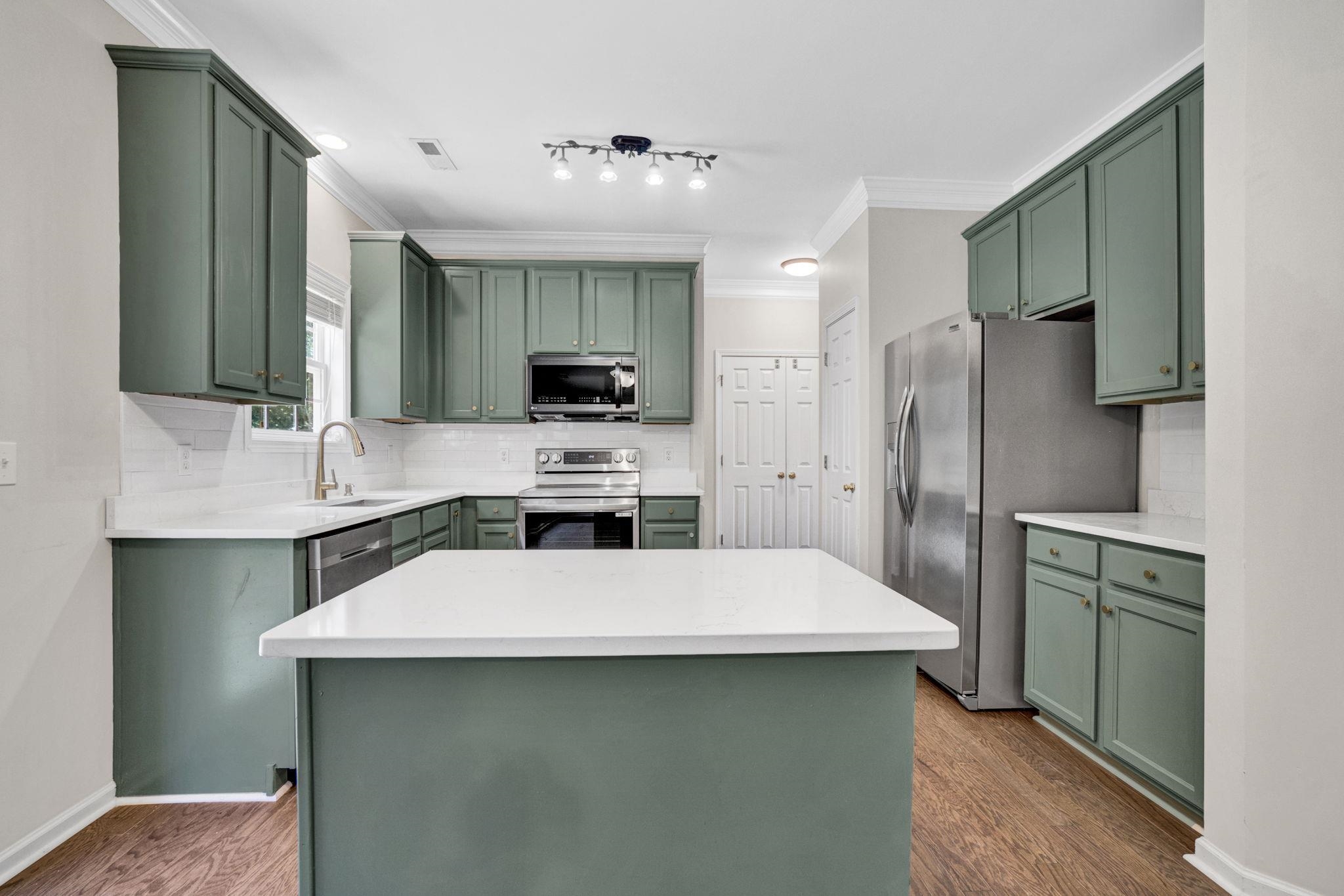 905 Morning Mist Lane, Simpsonville, South Carolina image 5