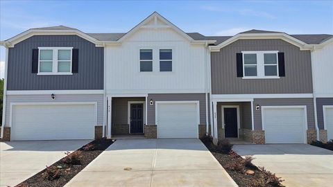 Homes For Sale - 430 Blissful Court<br/> Taylors, SC 29687