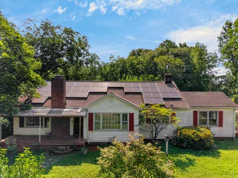 Homes For Sale - 38 Bridges Street<br/> Inman, SC 29349