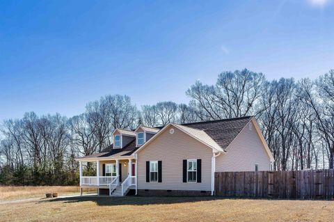 A home in Chesnee