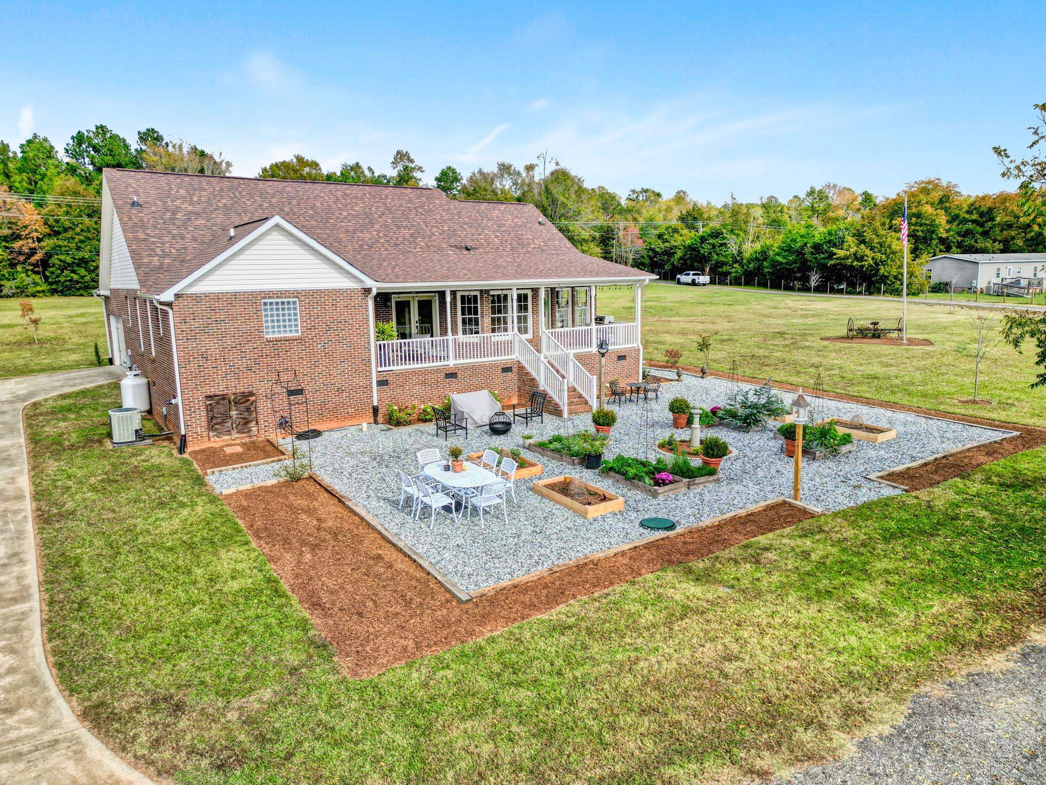 6050 Cross Anchor Road, Enoree, South Carolina image 1