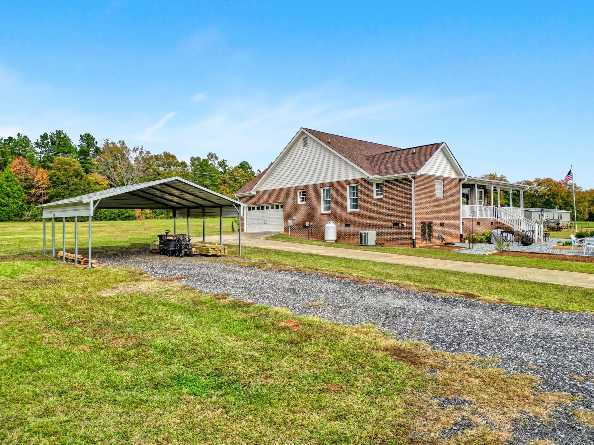 6050 Cross Anchor Road, Enoree, South Carolina image 5