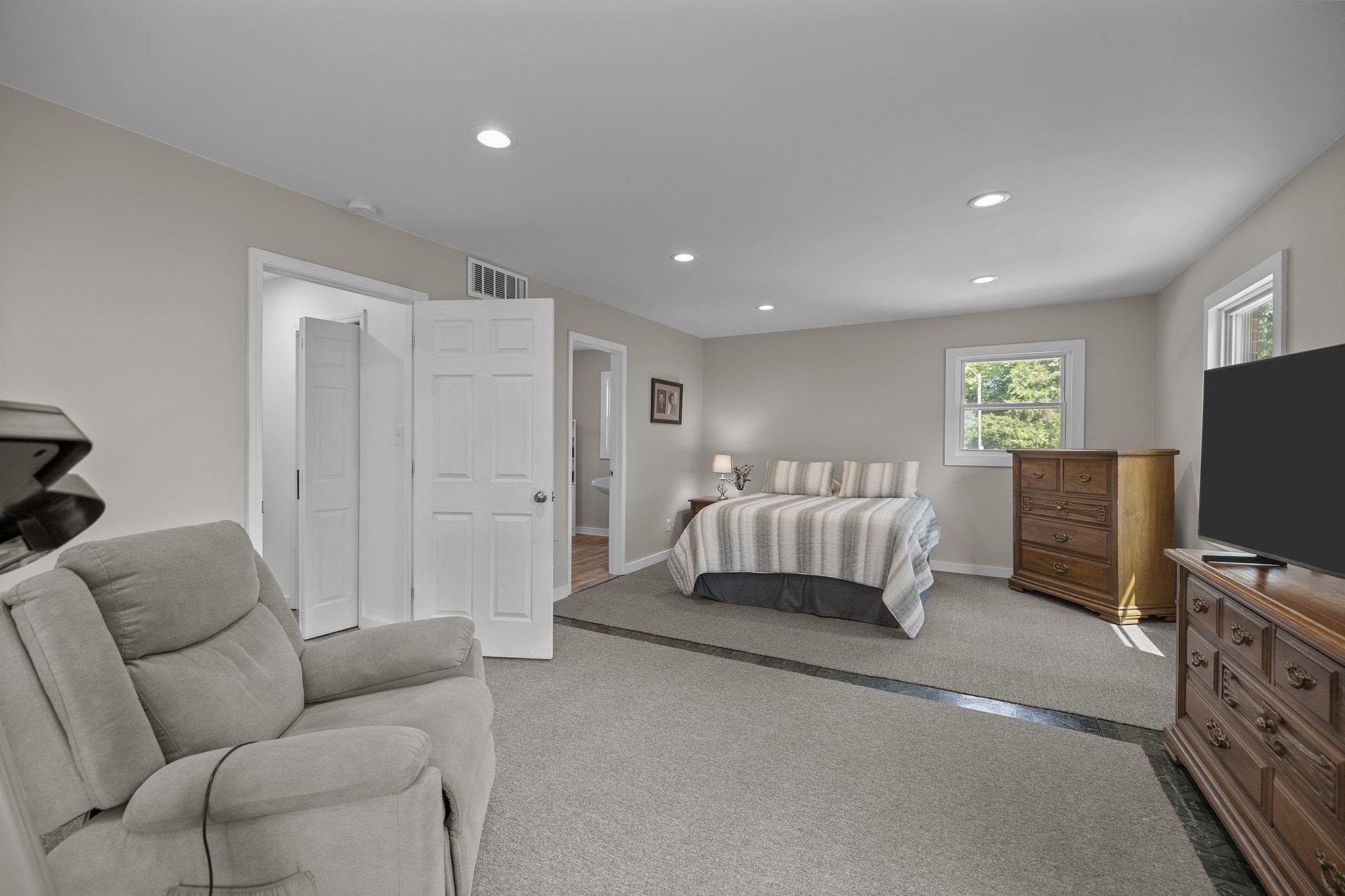 1013 Eaglewood Avenue, Charlotte, North Carolina image 17
