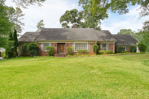 Homes For Sale - 311 Crews Drive<br/> Spartanburg, SC 29307