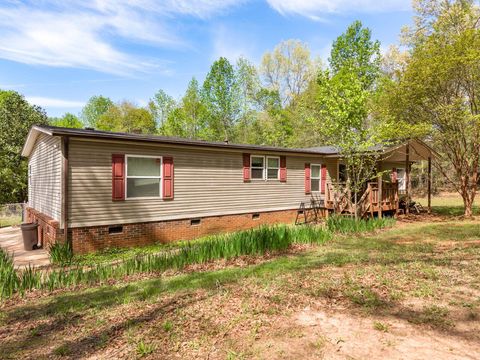 Mobile Home For Sale - 647 Tizian Lane<br/> Inman, SC 29349