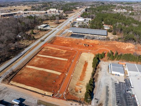 Vacant Land For Sale - 0000 Hwy 221<br/> Roebuck, SC 29376