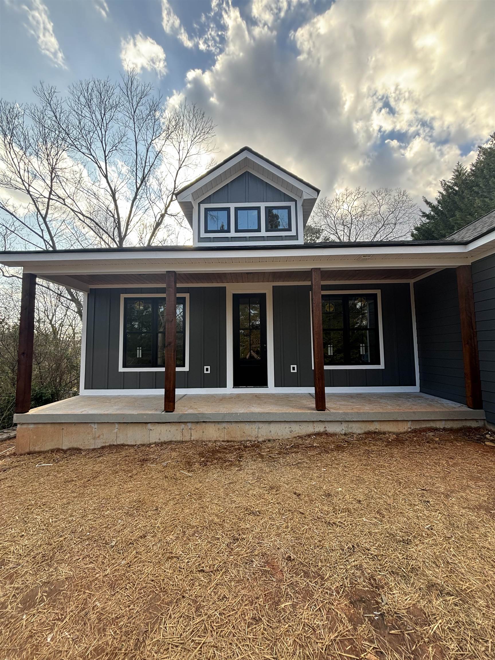 202 S Church Avenue, Landrum, South Carolina image 2