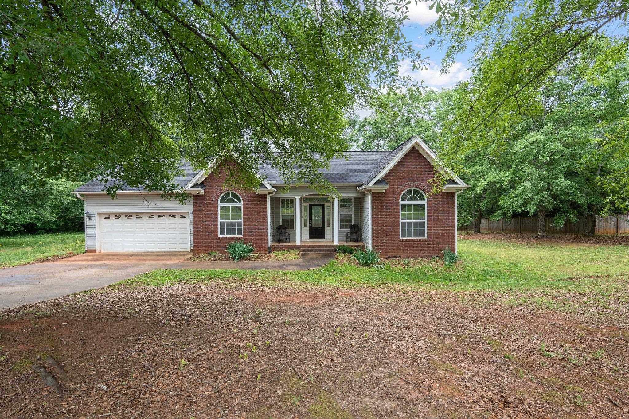 90 Holly Tree Circle, Duncan, South Carolina image 1