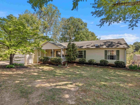 Mobile Home For Sale - 107 Lakeview Drive<br/> Inman, SC 29349