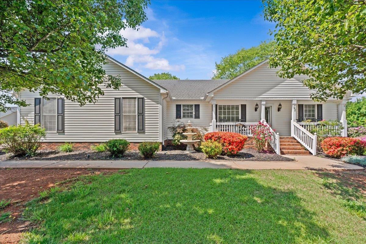 142 Chandler Downs Trail, Inman, South Carolina image 1