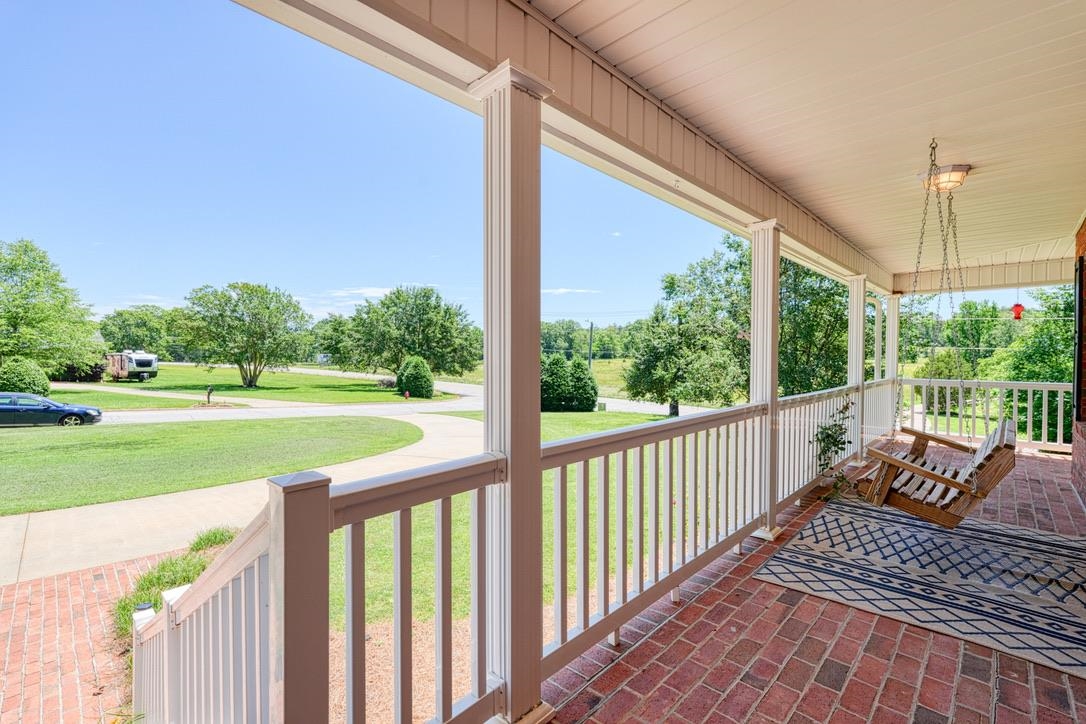 108 Woodwind Drive, Spartanburg, South Carolina image 2