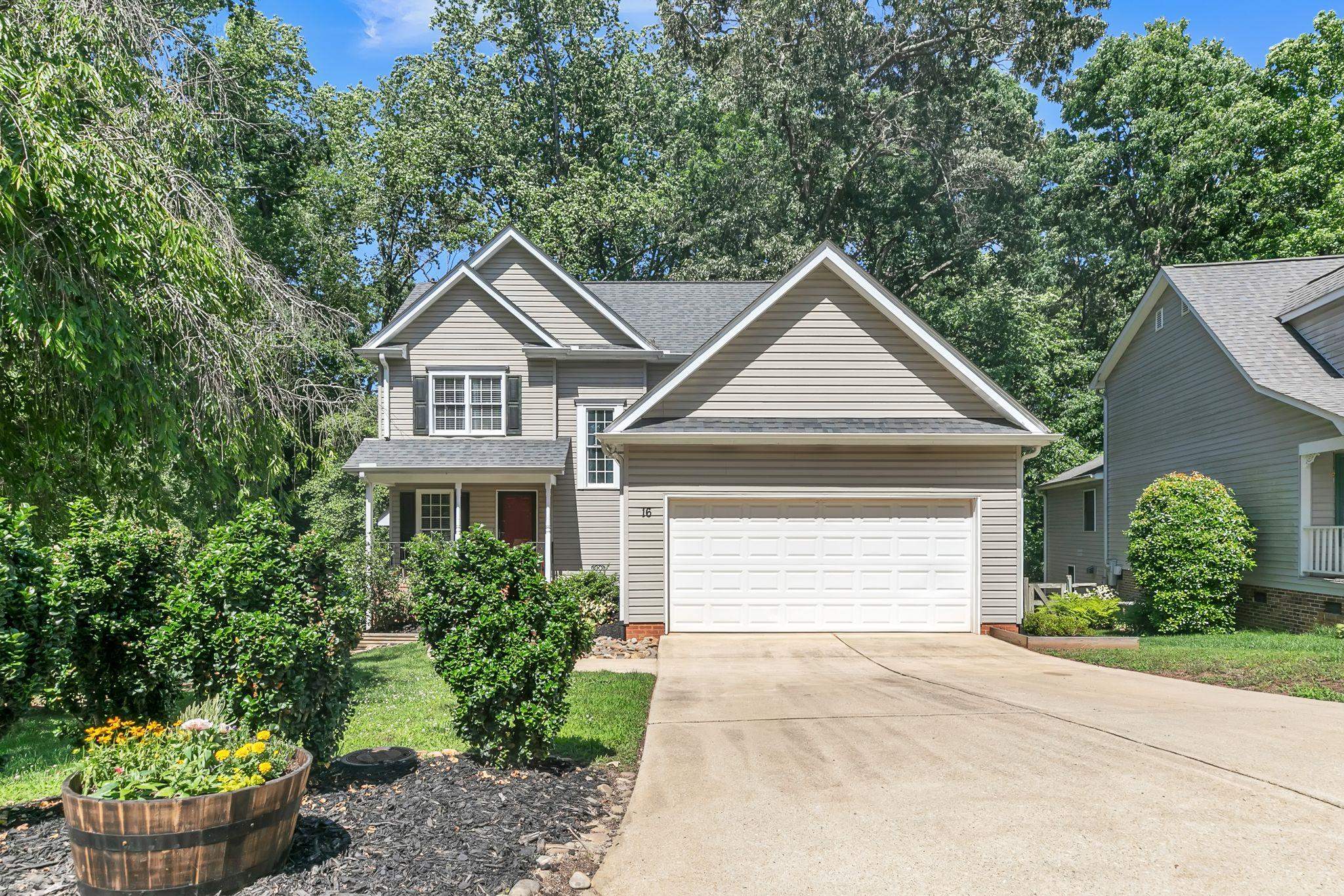 16 Danchris Court, Taylors, South Carolina image 1