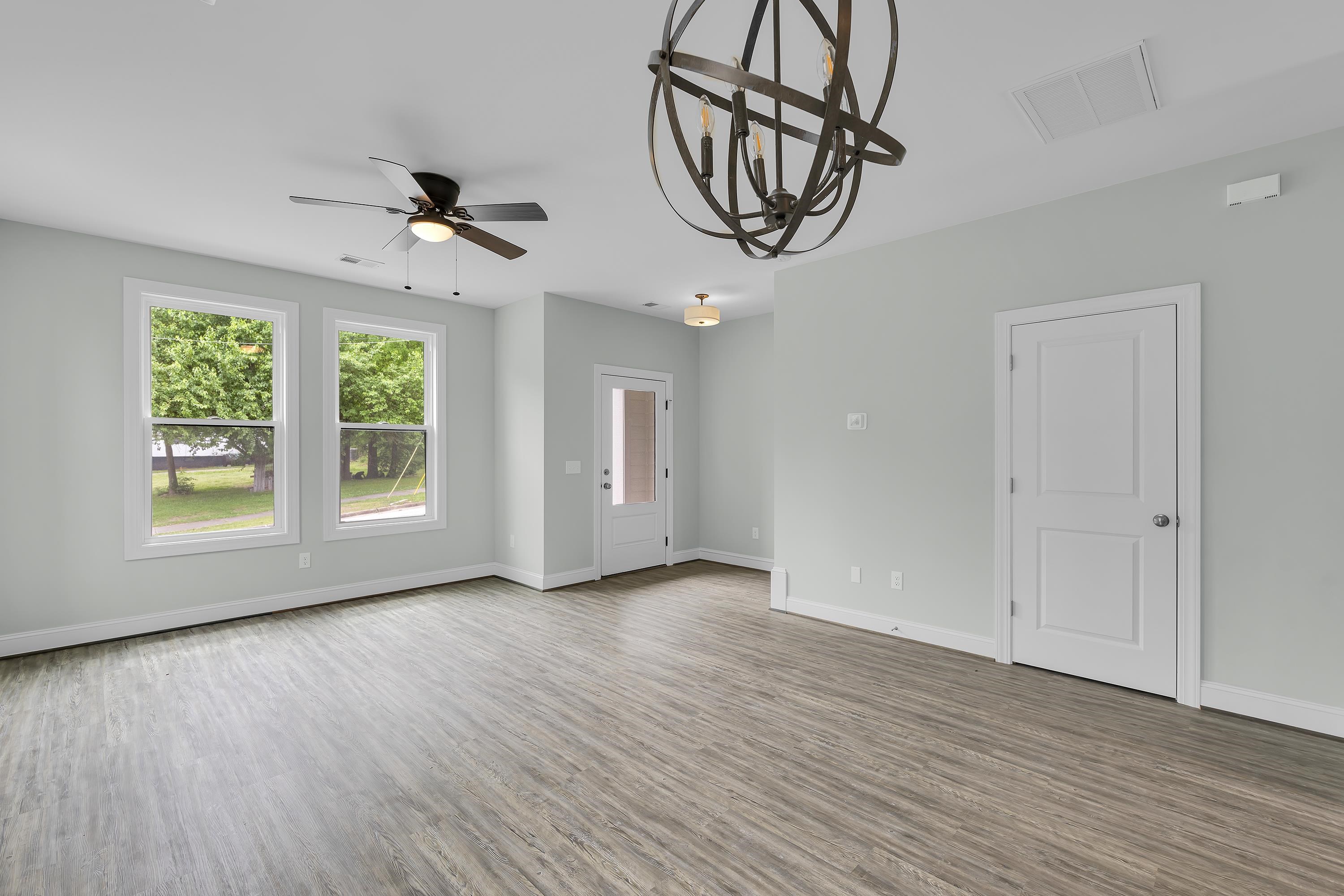 292 College Street, Spartanburg, South Carolina image 4