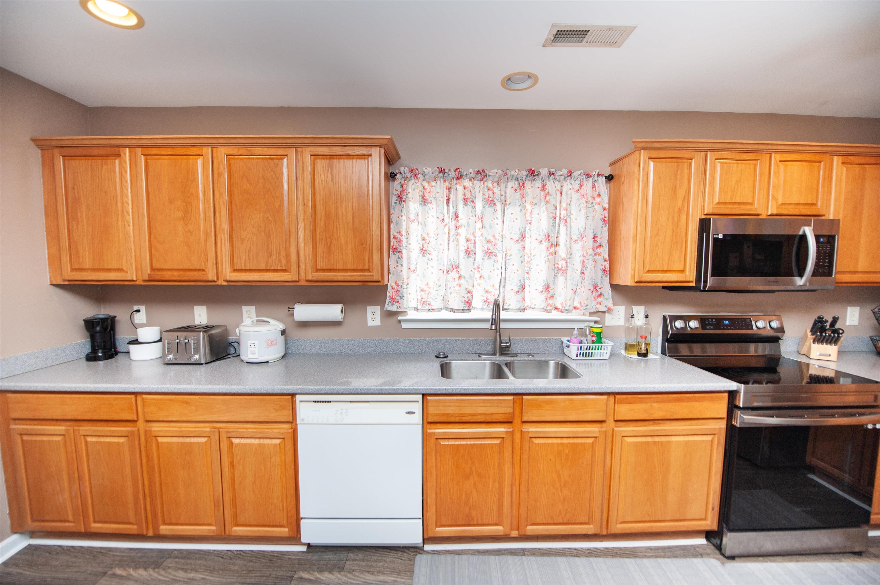 212 Reedy River Court, Roebuck, South Carolina image 11