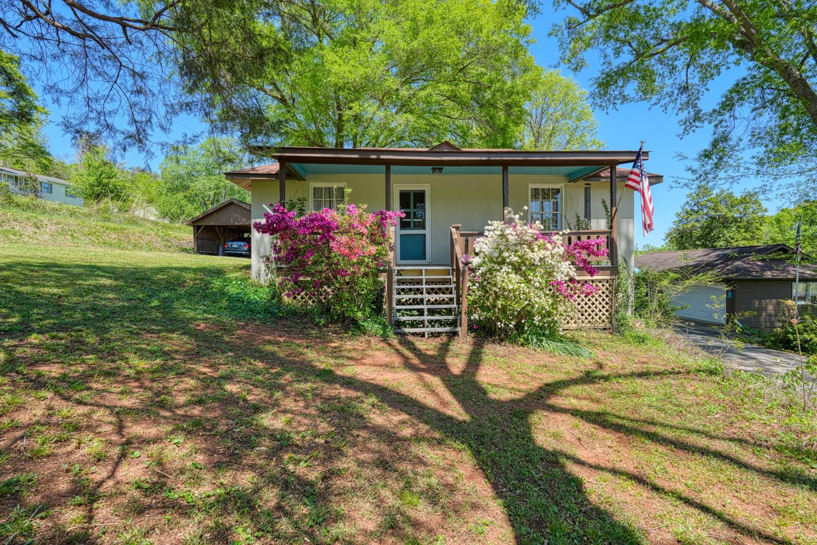 1212 Riveroak Road, Inman, South Carolina image 1