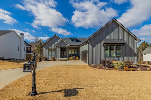 Homes For Sale - 111 Sanctuary Lane<br/> Taylors, SC 29687