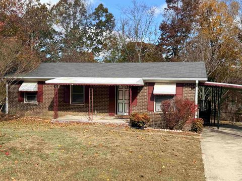 Homes For Sale - 107 Aster Drive<br/> Greer, SC 29651