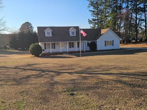 Homes For Sale - 200 Sneeds Drive<br/> Inman, SC 29349
