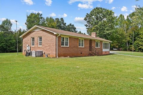 A home in Laurens