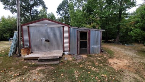 A home in Laurens