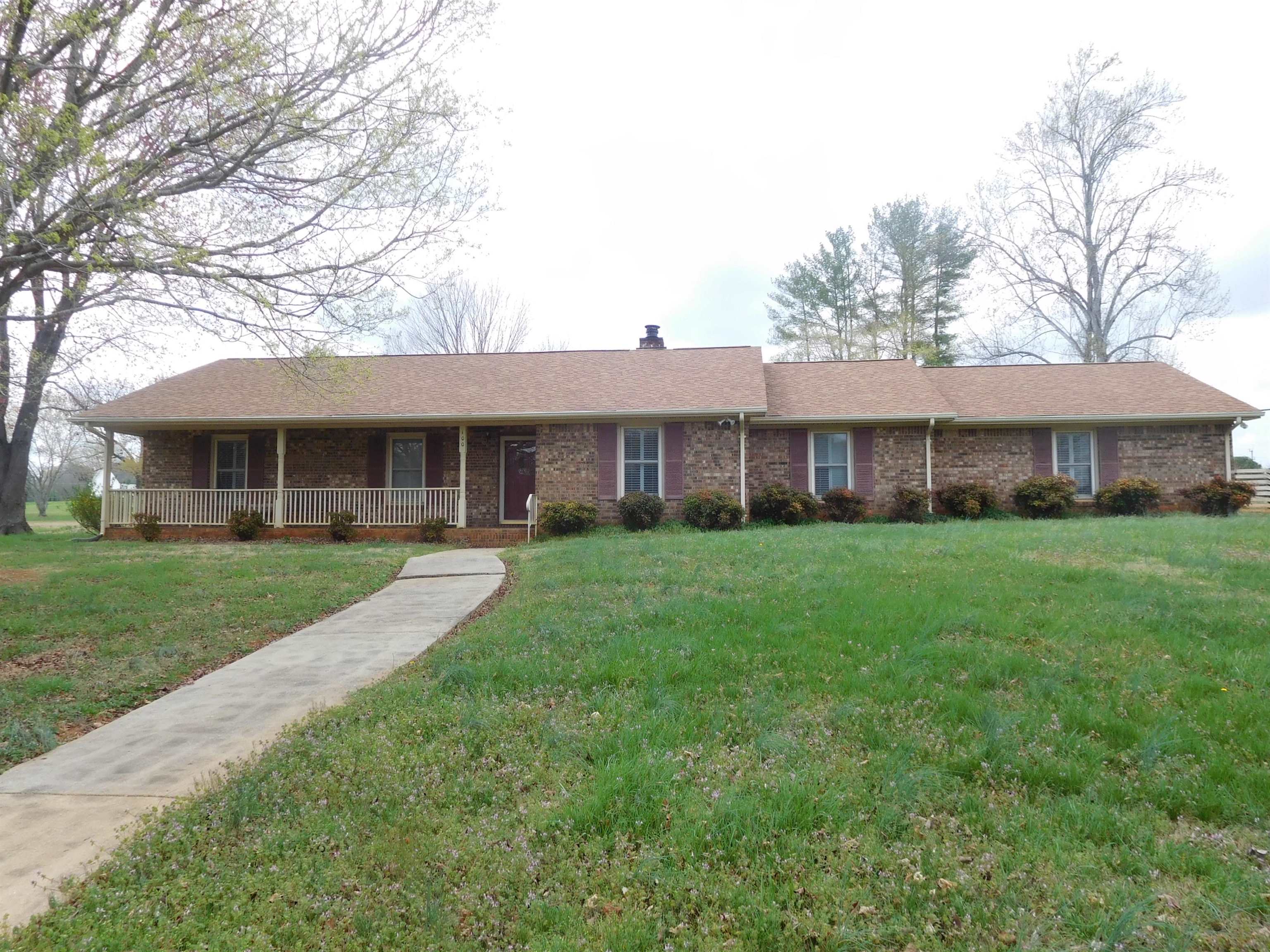 100 Huntington Drive Dr, Gaffney, South Carolina image 1