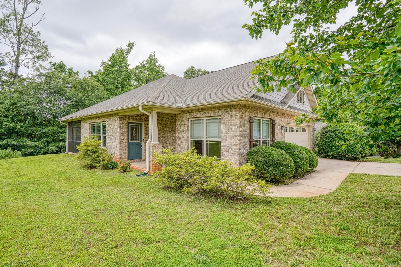 687 W Heatherstone Lane, Roebuck, South Carolina image 2