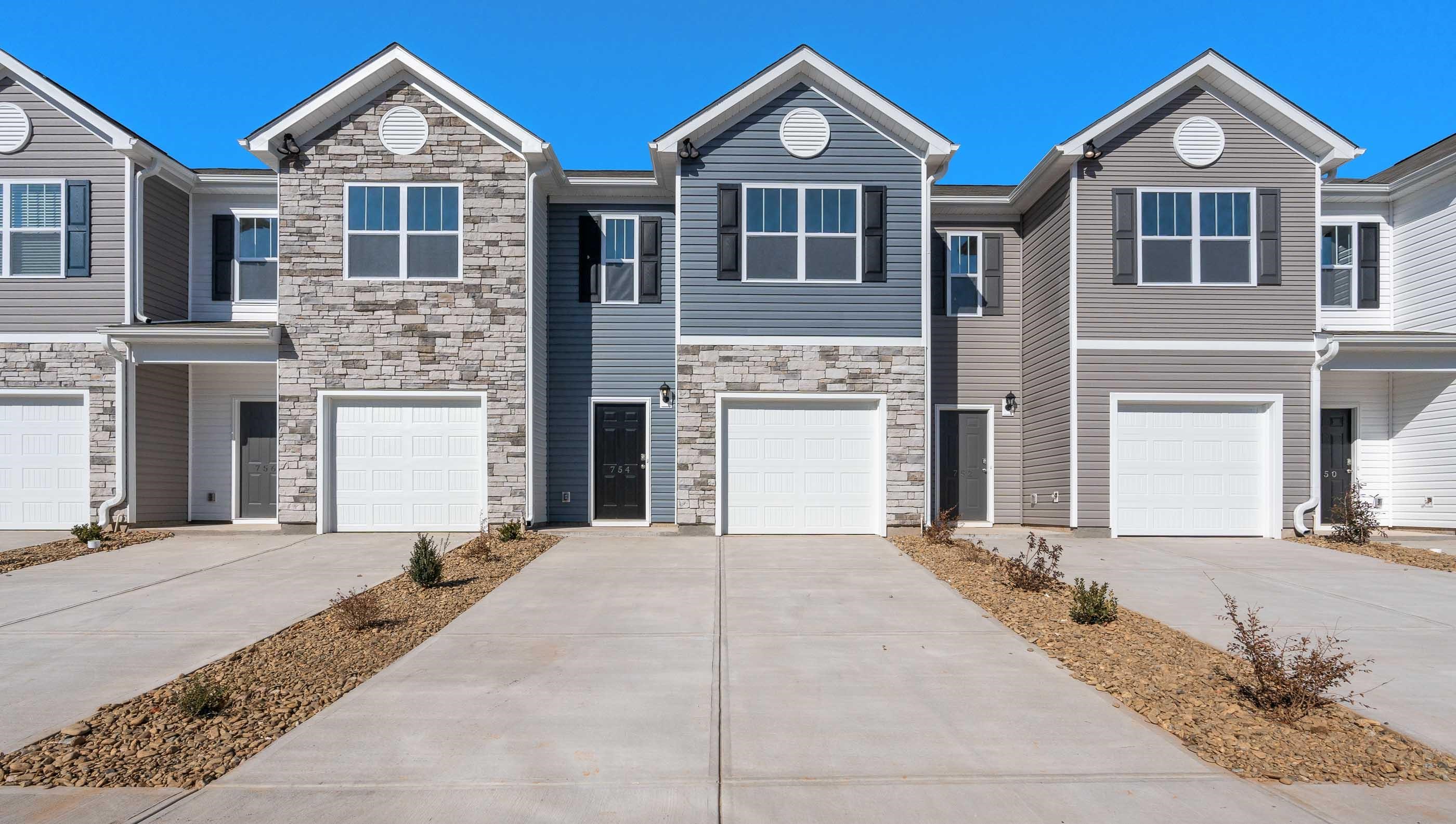 854 Embark Circle, Greer, South Carolina image 1