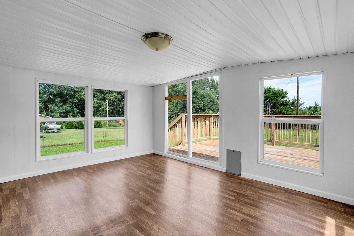 Chesnee, South Carolina 29323, United States, 3 Bedrooms Bedrooms, ,2 BathroomsBathrooms,Residential,Active,233135