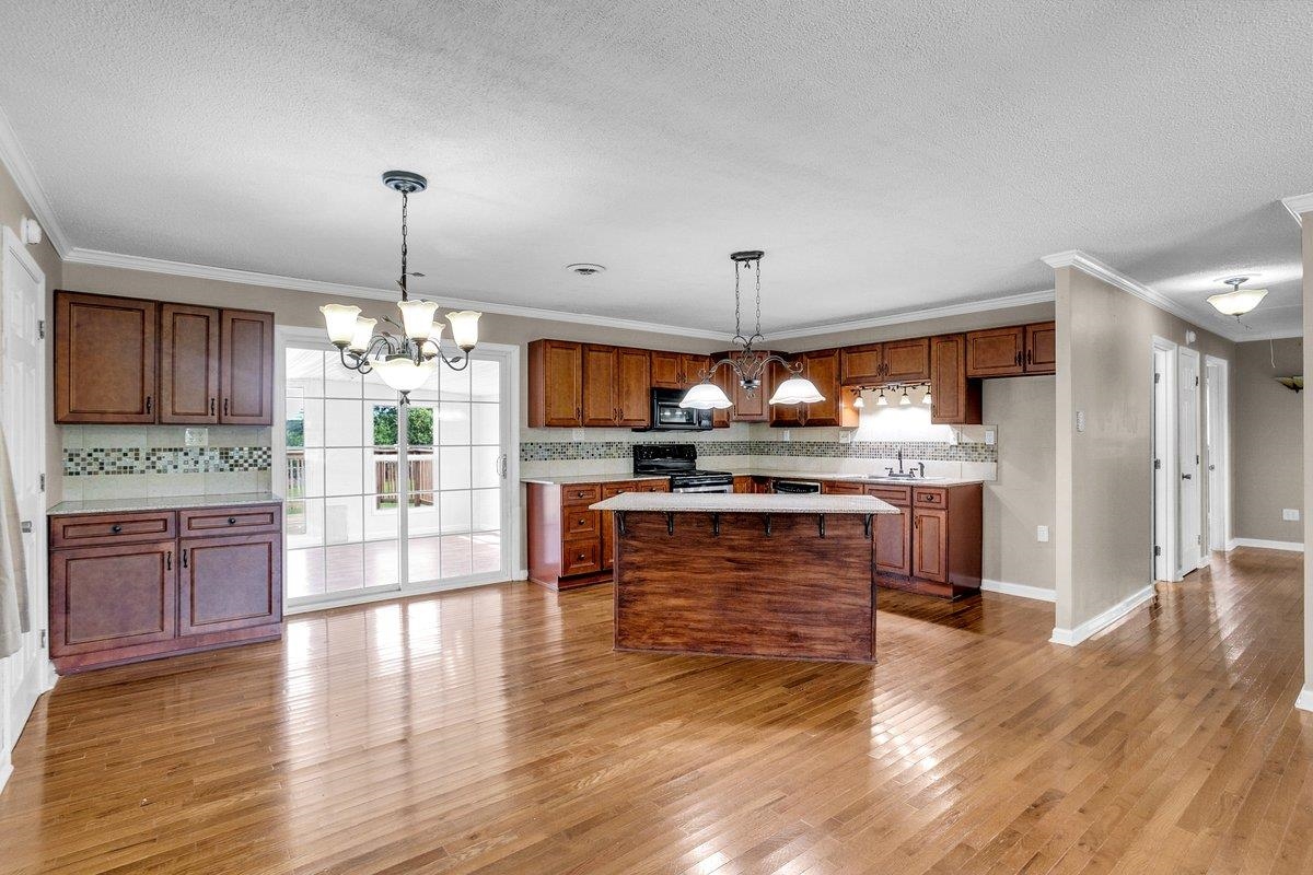 Chesnee, South Carolina 29323, United States, 3 Bedrooms Bedrooms, ,2 BathroomsBathrooms,Residential,Active,233135