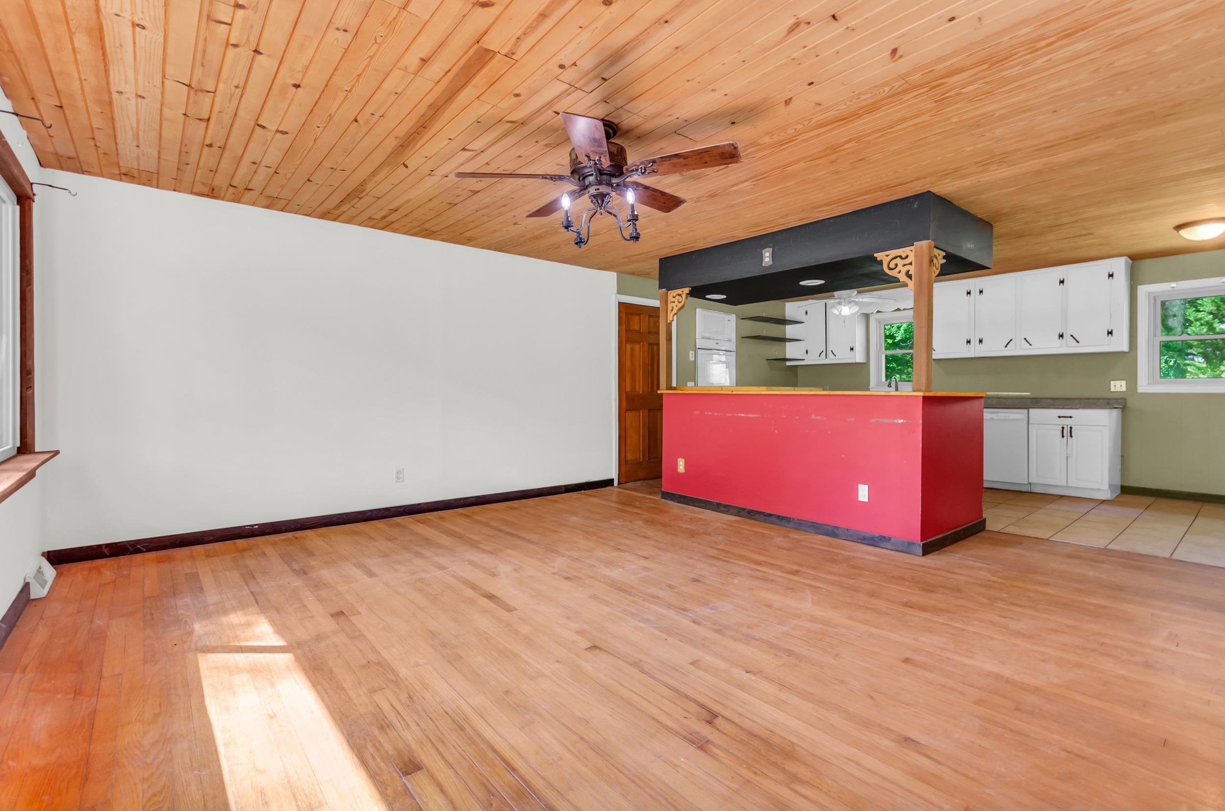 81 Julia Street, Columbus, North Carolina image 4