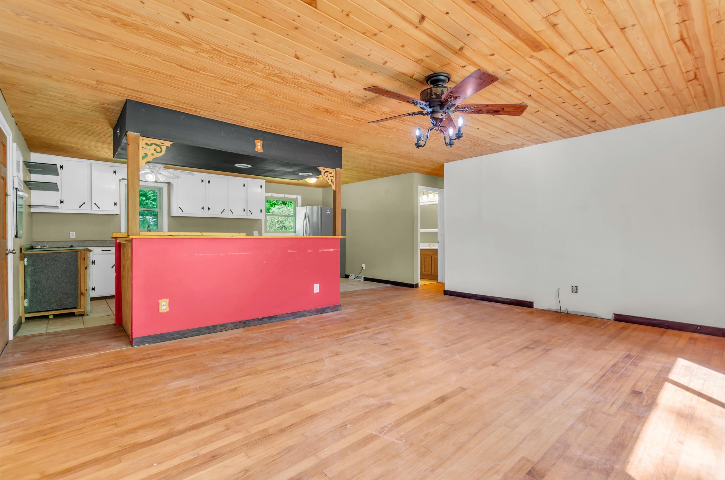 81 Julia Street, Columbus, North Carolina image 5